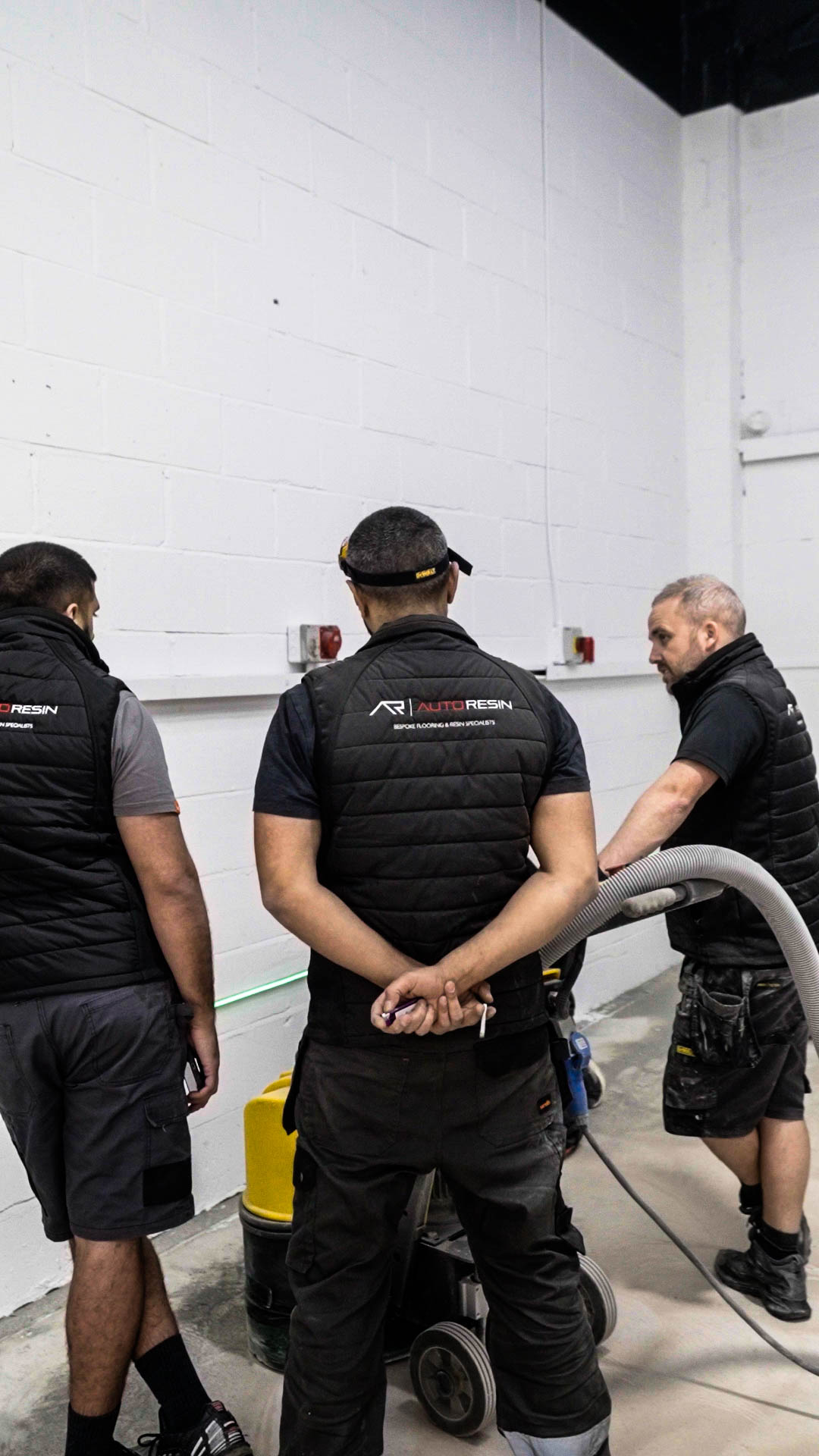 AutoResin team briefing - learn from experienced installers